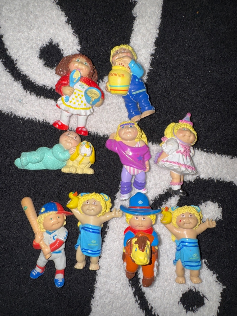 vintage 1984 Cabbage Patch
Kids PVC mini figures